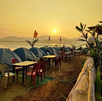 camping near pawna lake for bachloers