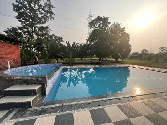 Stay with Swimming Pool near Karjat
